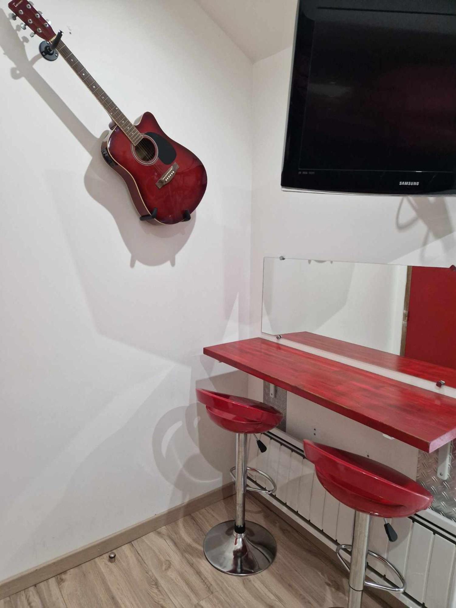 10 - Joli Studio Avec Deux Lits, Tout Equipe Pour 1, 2 Ou 3 Personnes Maximum, Vue Sur Parc Arbore, Parking Privatif Gratuit, Grand Fourgon Possible, Tout Le Linge De Maison Est Fourni Razac-sur-lʼIsle Zewnętrze zdjęcie